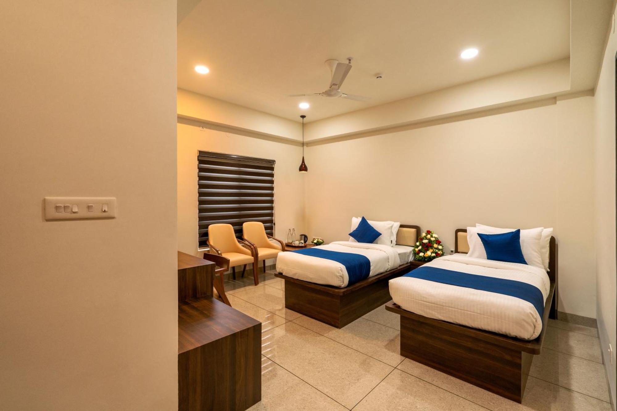 Kumbanad Heritage Hotel Vennikulam Extérieur photo