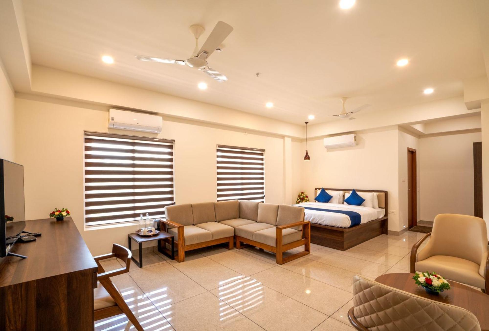 Kumbanad Heritage Hotel Vennikulam Extérieur photo
